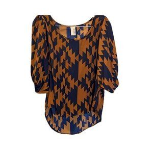 Francesca's Bird Cage Women's Casual Puff Sleeve‎ Scoop Neck Hounds tooth blouse
